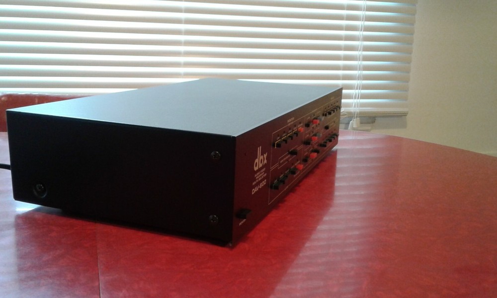 DBX DAV-600 AUDIO VIDEO PROGRAM ROUTE SELECTOR , Beautiful