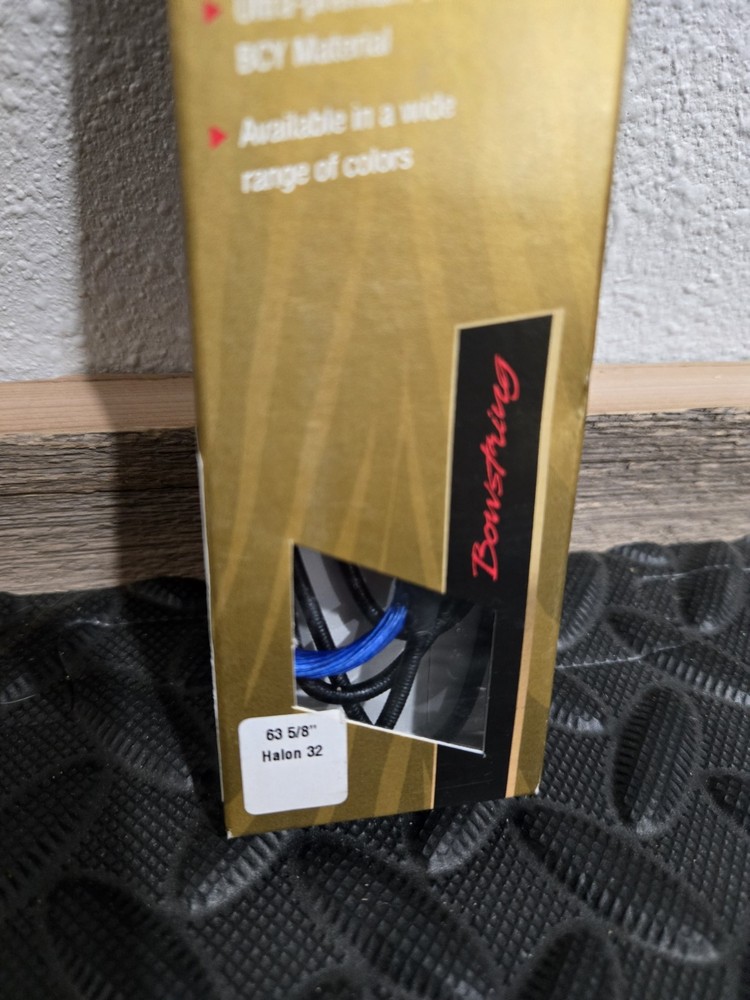 Halon 32 Zebra Trophy String