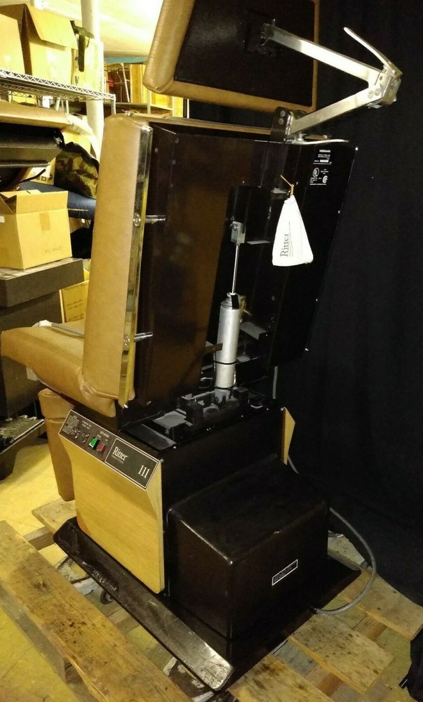 RITTER 111 POWER MEDICAL EXAM TABLE - WORKING, SEE DESCRIPTION