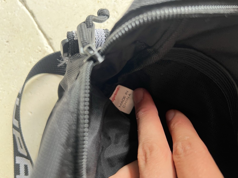 Used Supreme SS18 Shoulder Bag Black