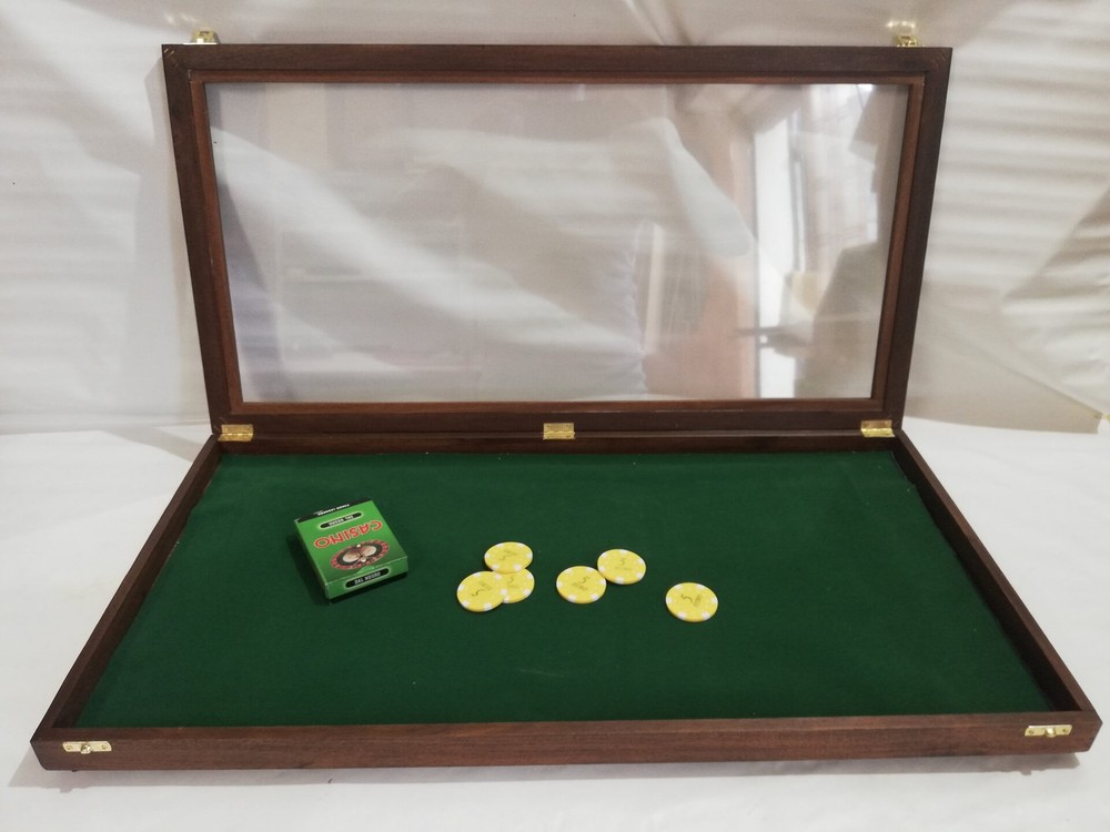 Wooden display case display case for collecting fair display, conv...