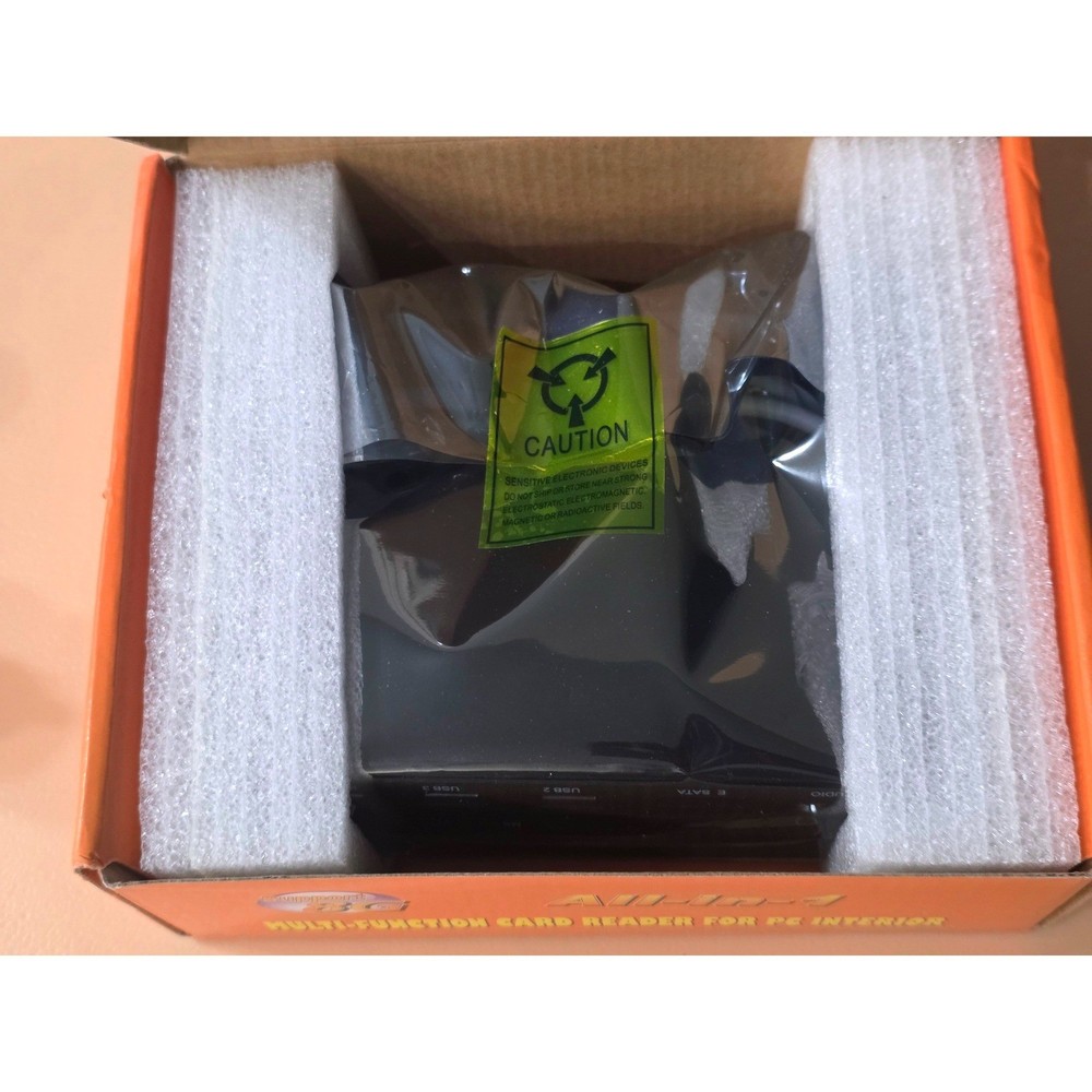 All-in-1 Internal 5.25" PC Card Reader USB 2.0 Hub e-SATA HD Audio Front Panel