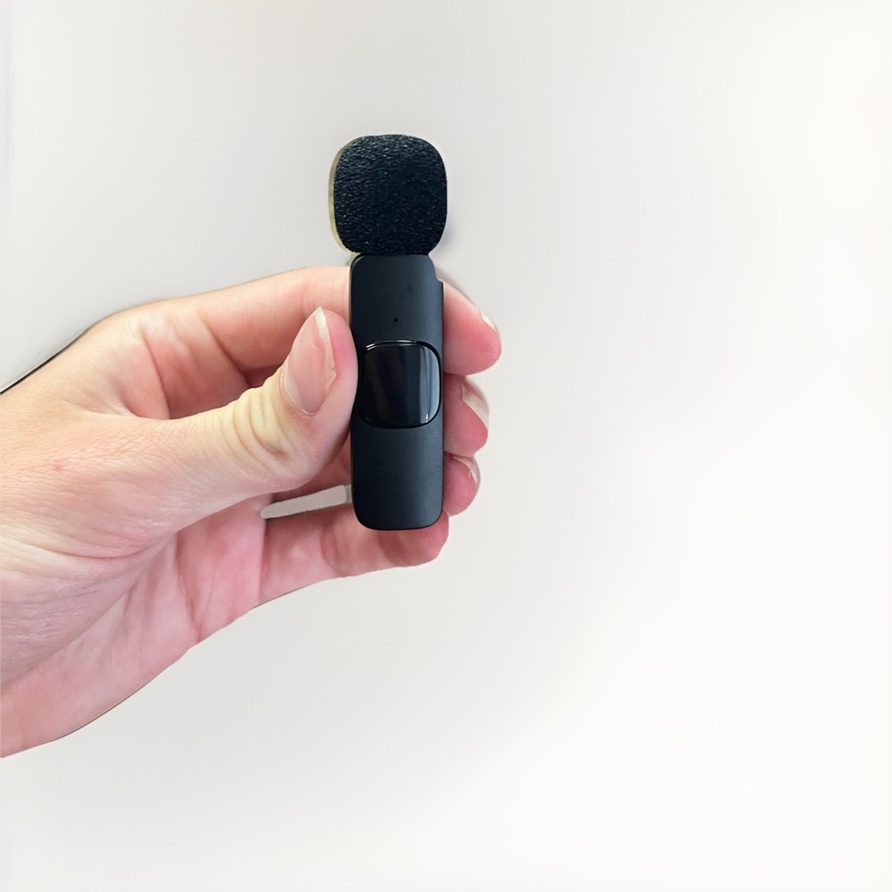 Clip-On USB-C Wireless Mini Microphone Set with Windshield, Black