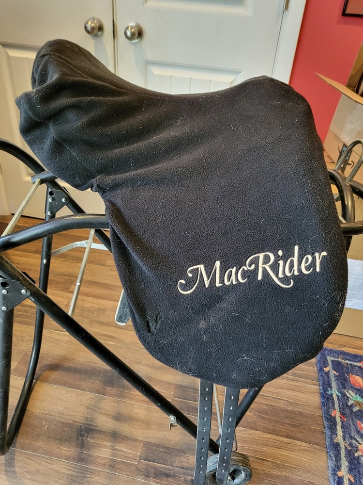 Macrider Evolution Dressage Saddle 17.5"
