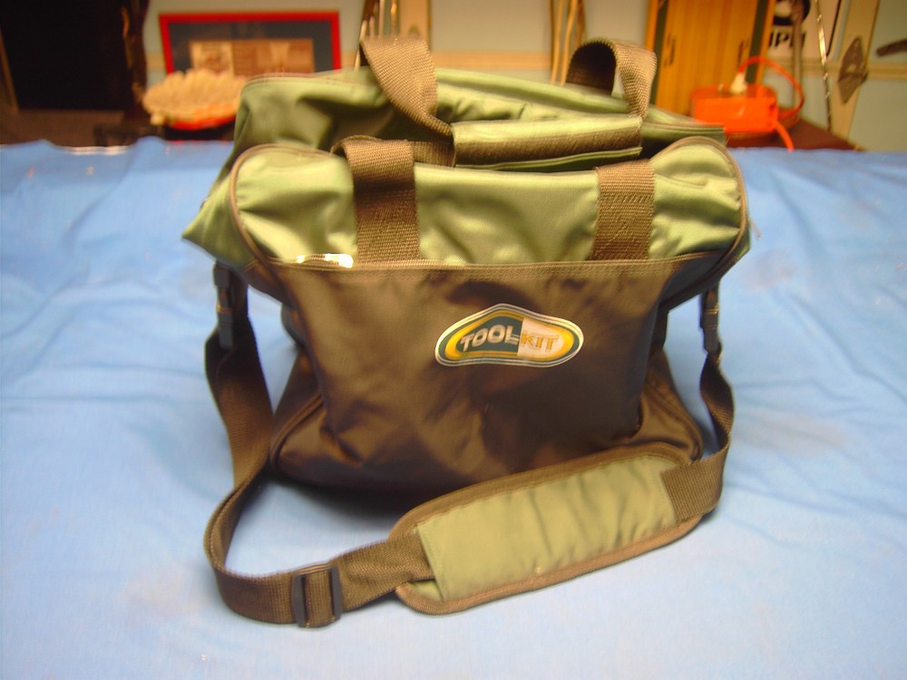 TOOL KIT KR Strikeforce Bowling Bag with Strap
