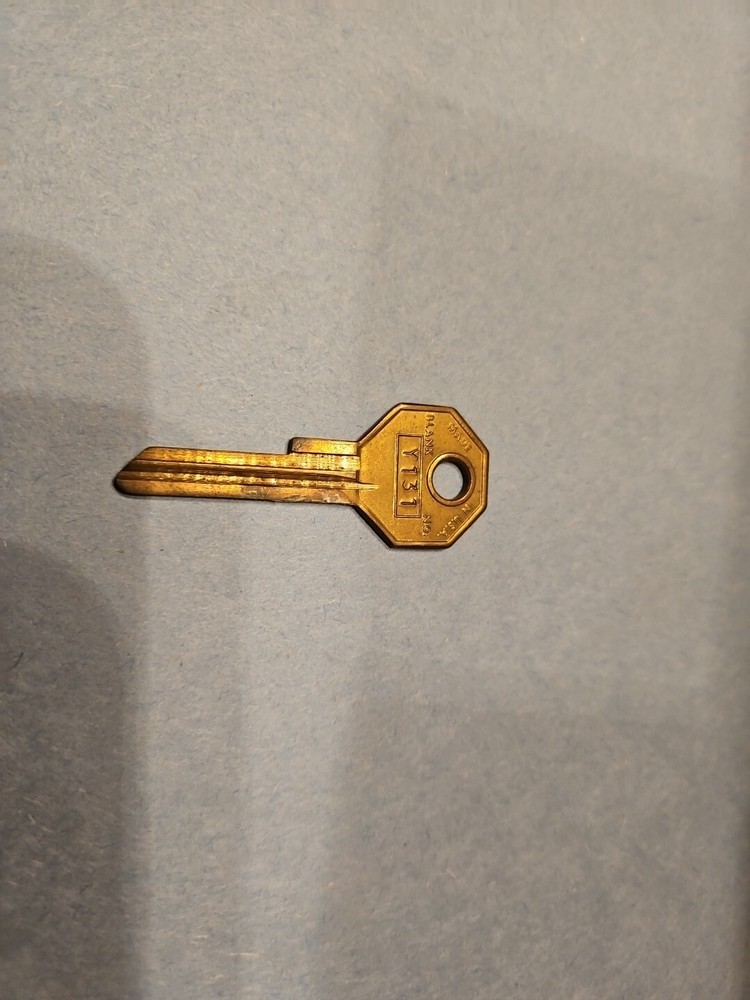 NORS CURTIS Y131 Brass Blank Key (1)