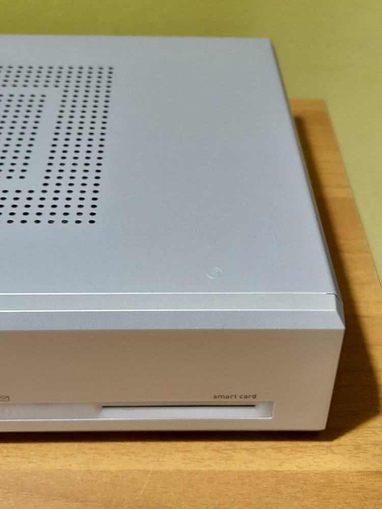 SKY DIGITAL DECODER MODEL DS432NS