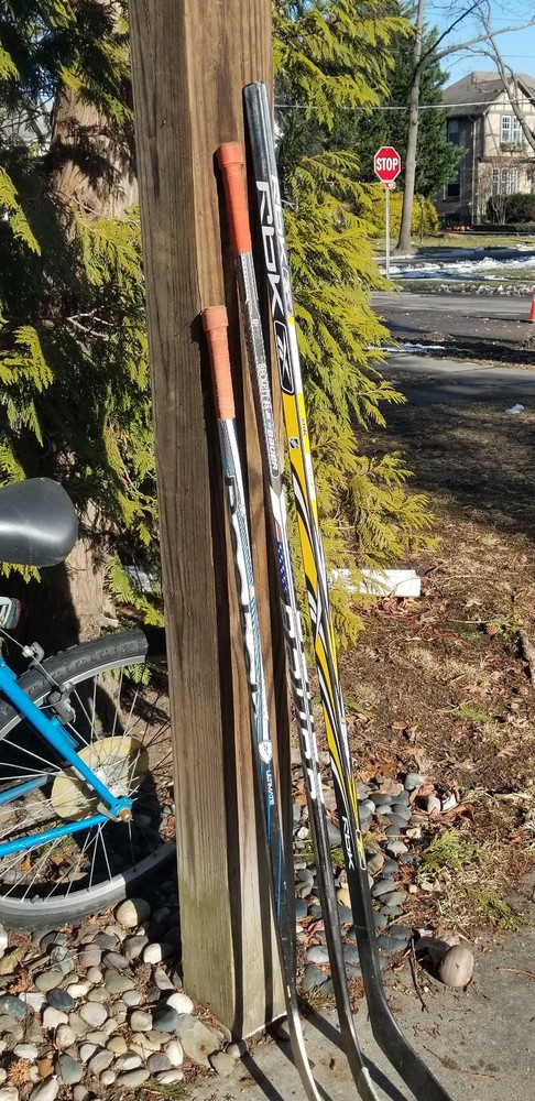 3 HOCKEY STICKS REBOK BAUER RDK