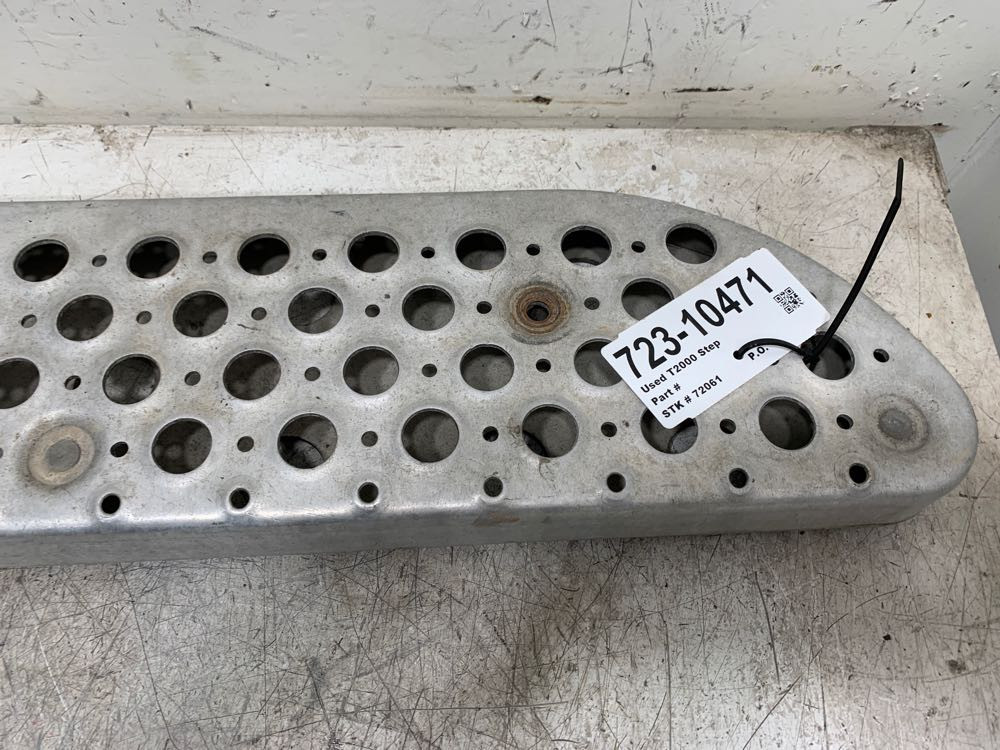 1999 Kenworth T2000 Step (723-10471)