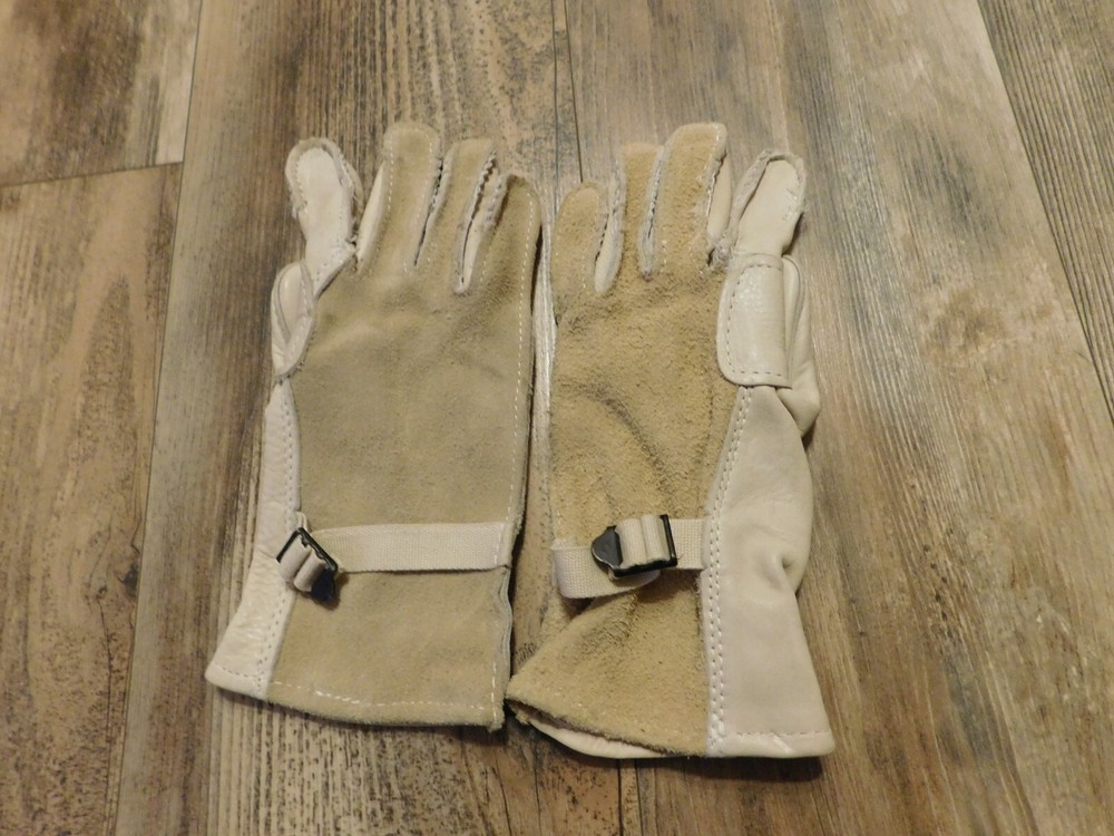 US ARMY CATTLEHIDE HEAVY DUTY GLOVES SIZE 1