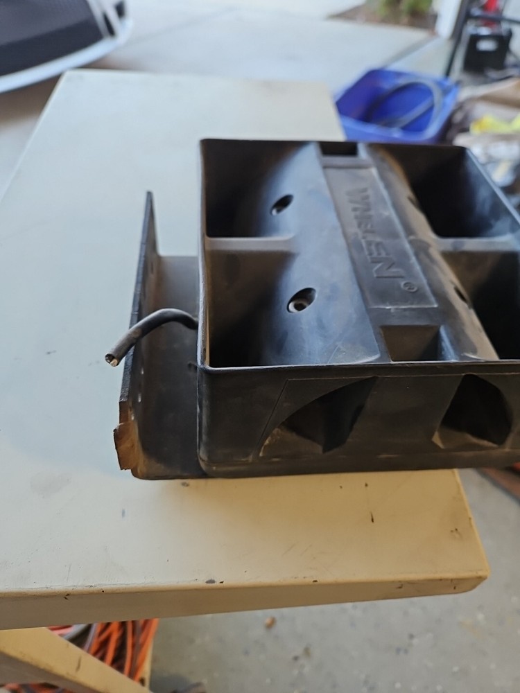 Whelen Assembly Box Siren