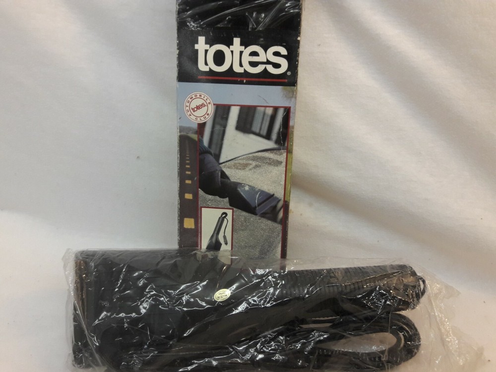 TOTES ELECTRIC ICE SCRAPER