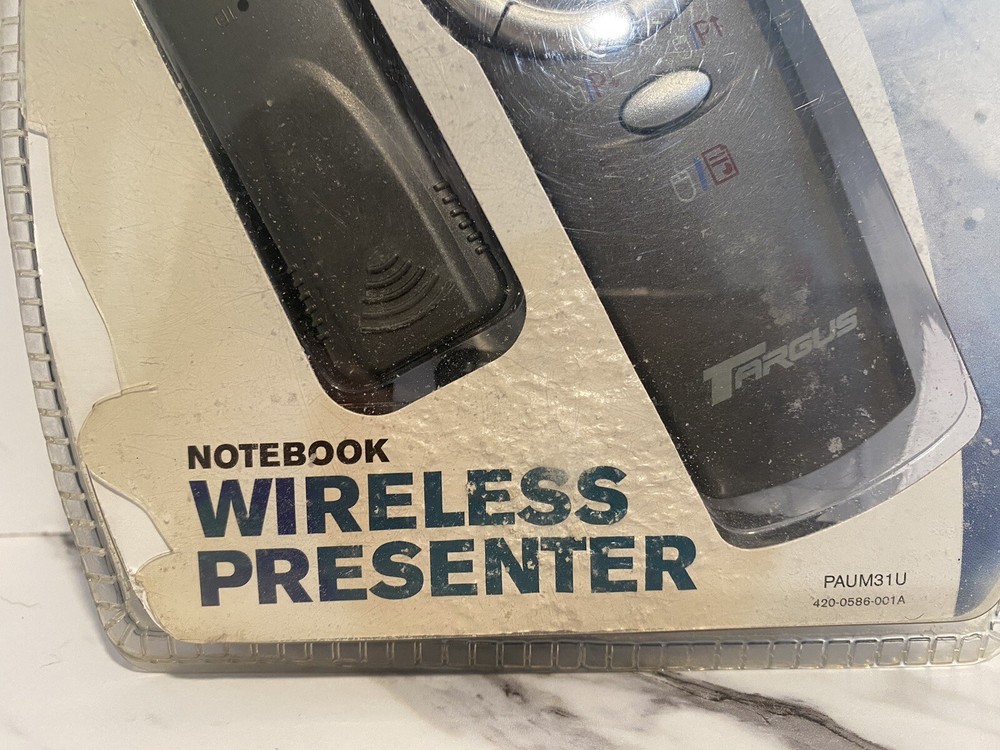 Targus Notebook Wireless Presenter w/Laser Pointer 50 Foot Range PAUM31U