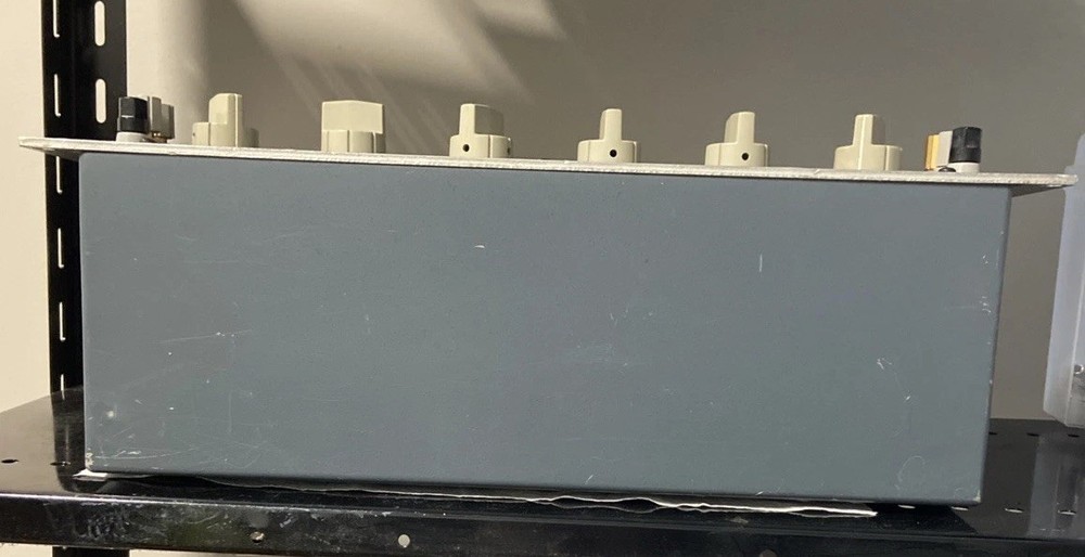 ESI RV622A Dekavider Decade Voltage Divider RV622A