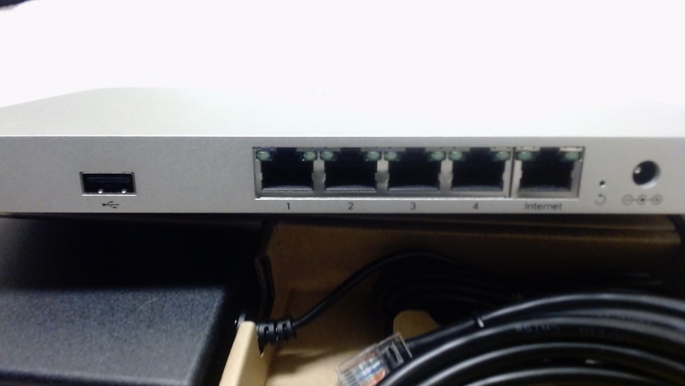Cisco Meraki MX64( Switch Router)