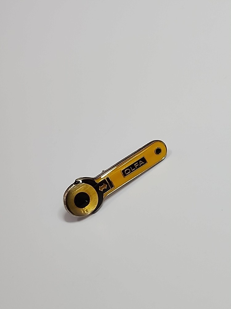 OLFA Lapel Pin Advertising Hand Cutting Tools Blades