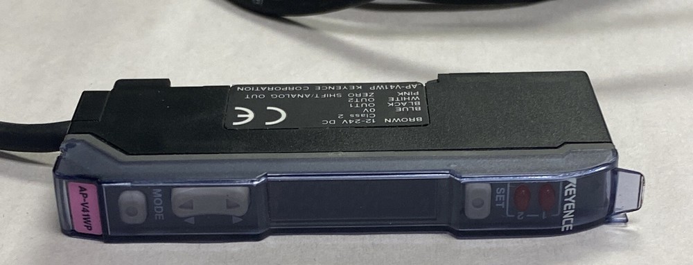KEYENCE,AP-V41WP,Instrumentation Amplifier NOS