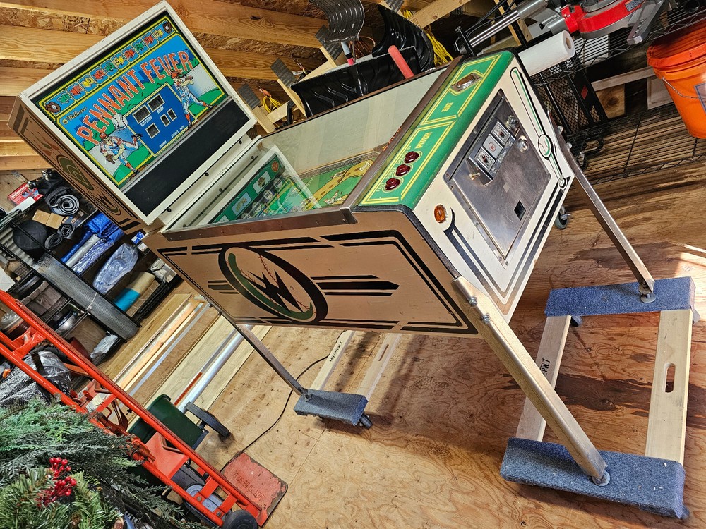 pin ball machine pennant fever