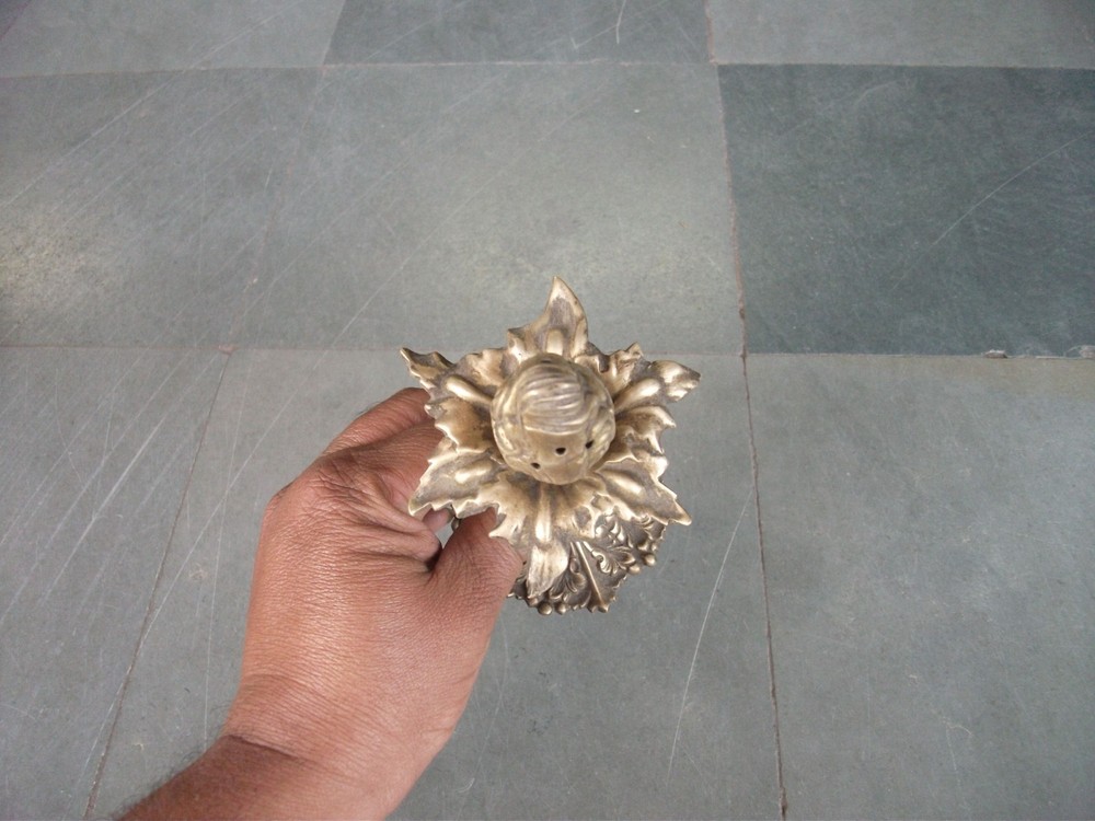 Vintage Brass Handcrafted Solid Unique Shape Engraved Dhoop Stand