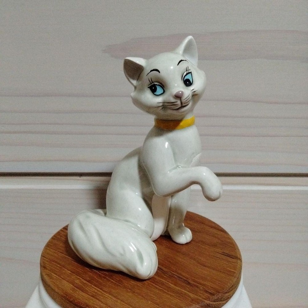 Disney ☆ Figurines ☆ Dutchess