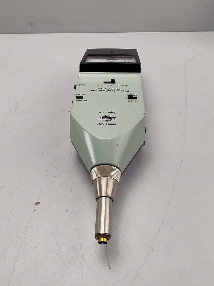 Brüel & Kjær 2215 Precision Sound Level Meter Octave Analyzer