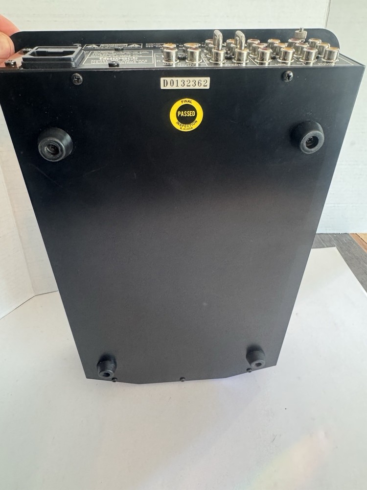 Numark DM3002X Professional DJ Mixer Working