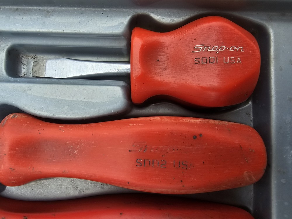 Snap-On 8 Piece RED Hard Handle Screwdriver Set