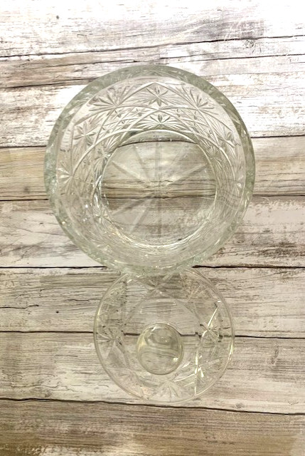 Heavy Crystal-Clear Jar with Lid