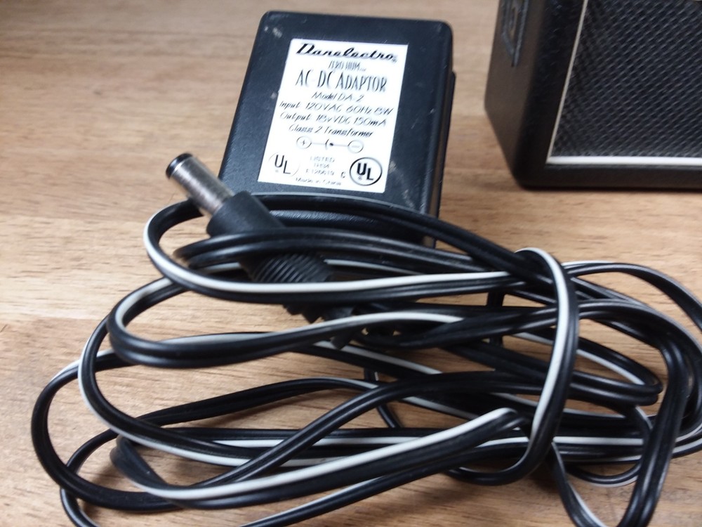 MARSHALL MS-2 Mini Amp with power supply and 6' cable.