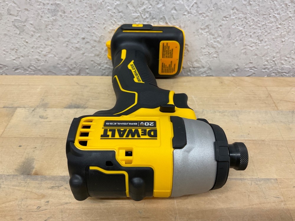 DEWALT DCF809D1 ATOMIC 20V Brushless Cordless Compact 1/4” Impact Driver Kit
