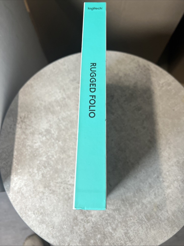 Logitech Rugged Folio iPad 10th Gen Keyboard Case Graphite 920-011295