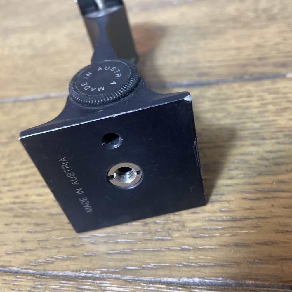 SWAROVSKI Tripod Adapter for Binoculars