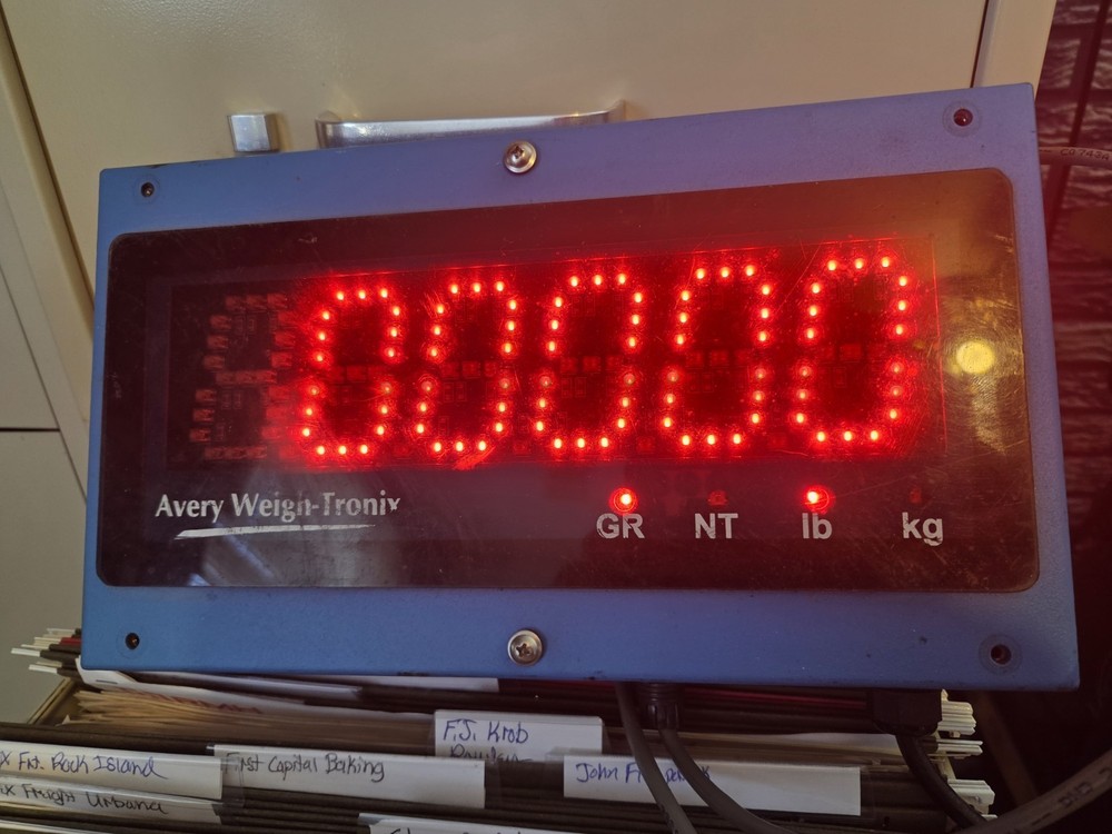 Avery Weigh-Tronix XR 2000 Tabletop Scale Backlit Display Multiple Units