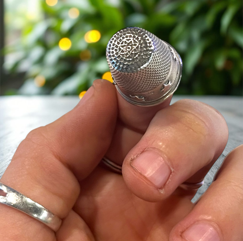vintage silver thimble 80%