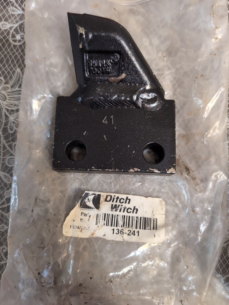 Ditch Witch Bolt On Cutter Teeth 136-241