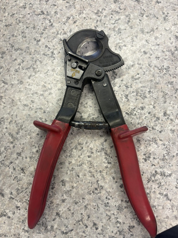 Klein Tools 63060 Ratcheting Cable Cutter Made in Germany