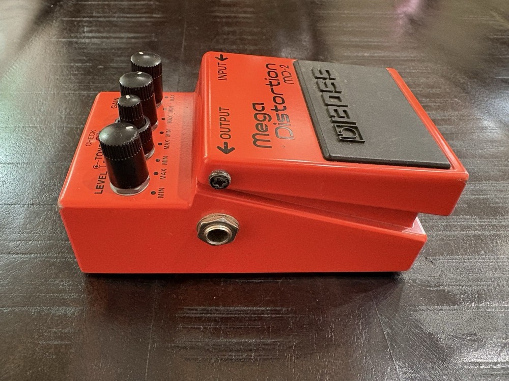 Boss MD-2 Mega Distortion Guitar Effect Pedal Used And Tested