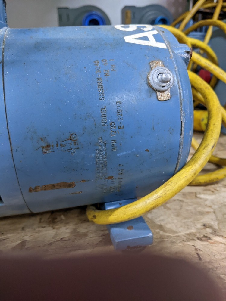 Thomas Vacuum Pump