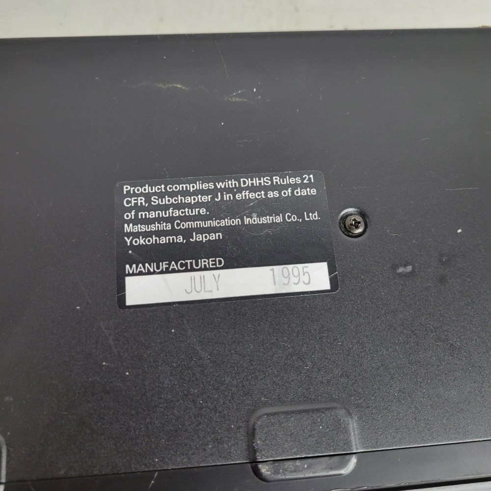 VW 6 Disc CD changer Model 1HO 035 111 Black Used