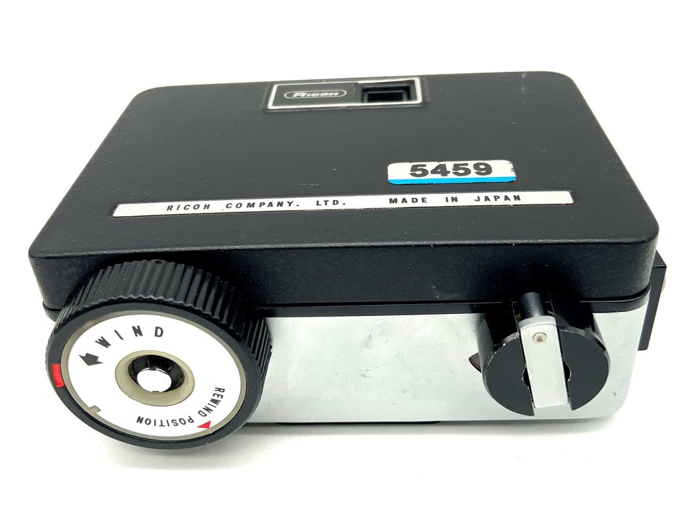 Ricoh SE Compact Camera With 25mm 1:2.8 Halbformatkamera Analog Camera
