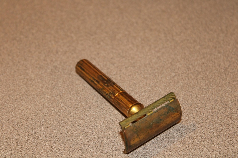 Vintage GILLETTE Gold-Tone Safety Razor No Date Code
