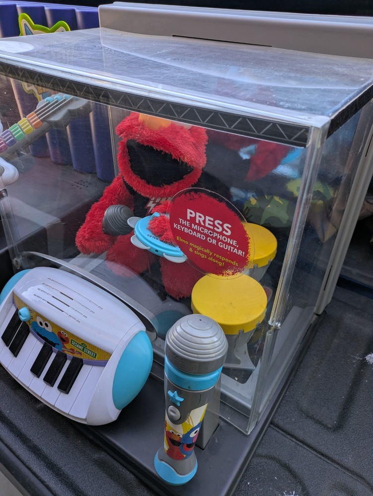Let’s Rock Elmo Store Display