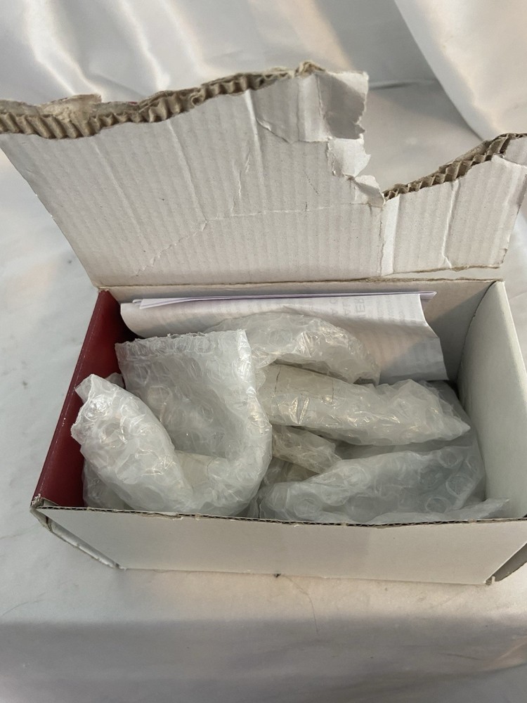 Rohl Single-￼White ceramic valve handle concealer valve brand new