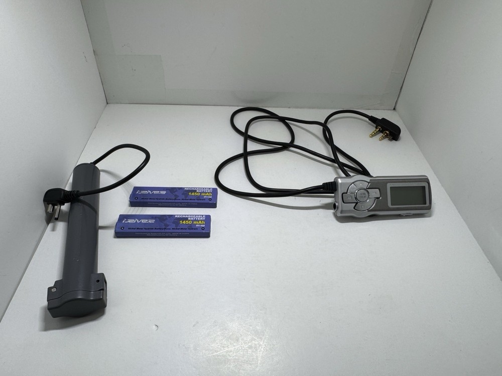 IRiver Multi-codec CD Player / FM Tuner Remote Controller + Accessories