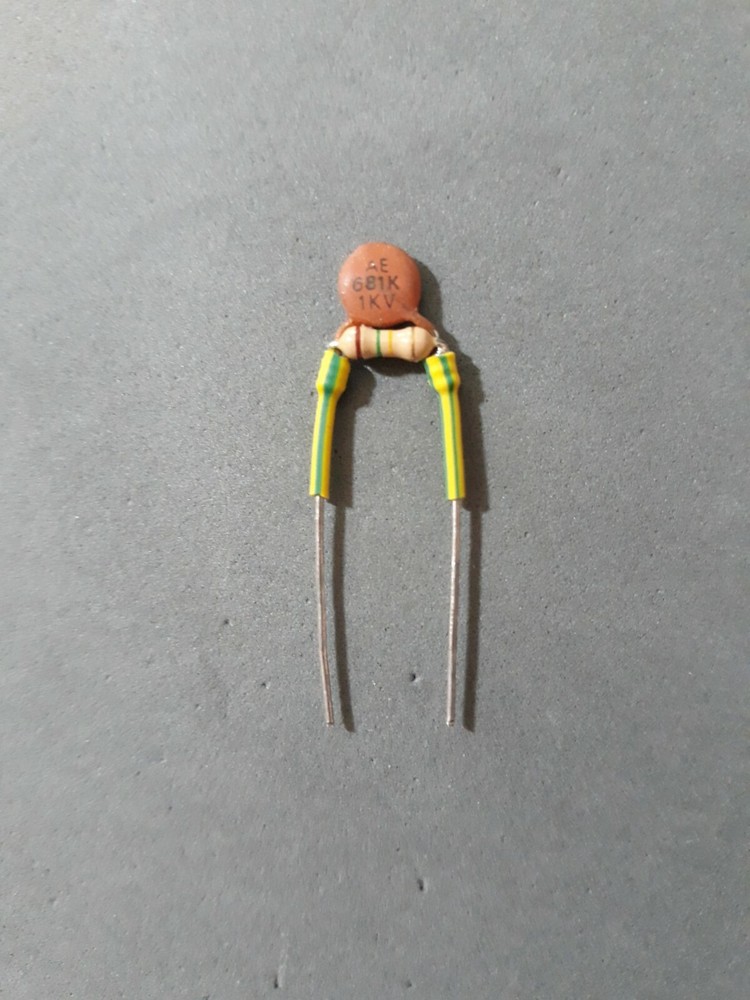 TREBLE BLEED  Spec "BASE1" 680pF Ceramic cap, 150K Carbon Film resistor