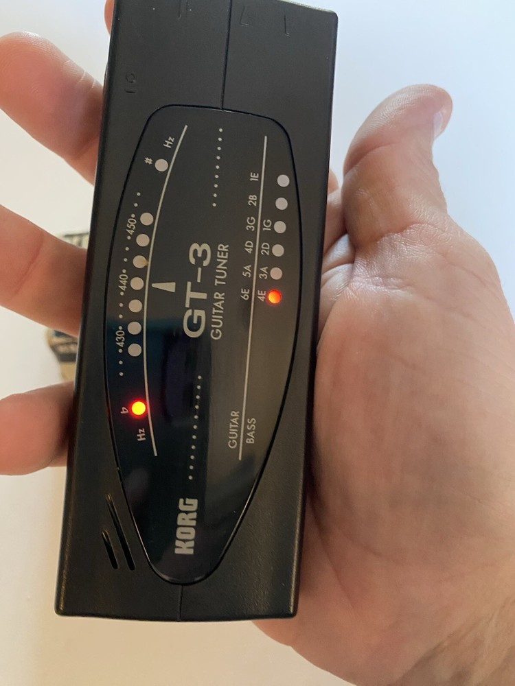 Gutair Tuner Korg GT-3 And Box It Does Work