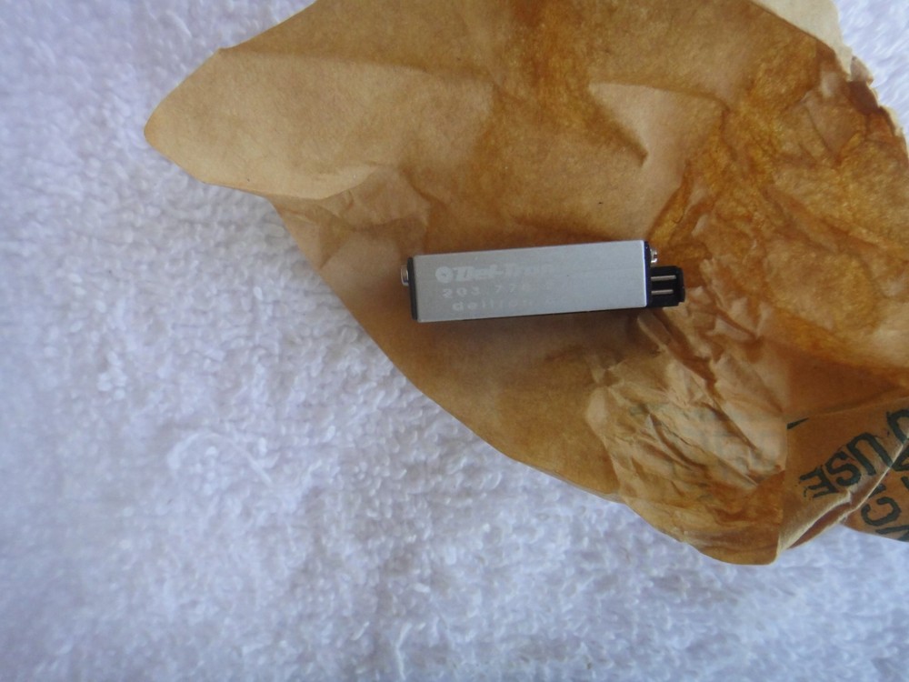 NIB Del-Tron D-1 Linear Slide DTS750