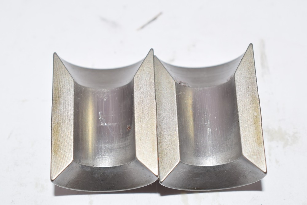 Hardinge 9/16'' Round B6 Smooth Collet Pad