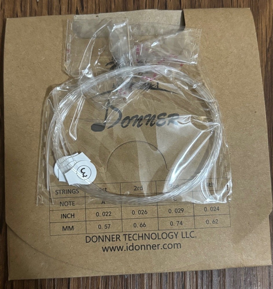 Donner Model DUC-1 Ukulele in Case