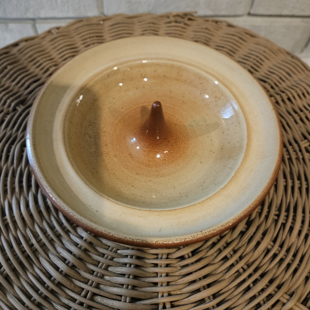 Vintage Apple Baker ~ Signed Cape Cod MA Stoneware~ Bakes One Apple brown